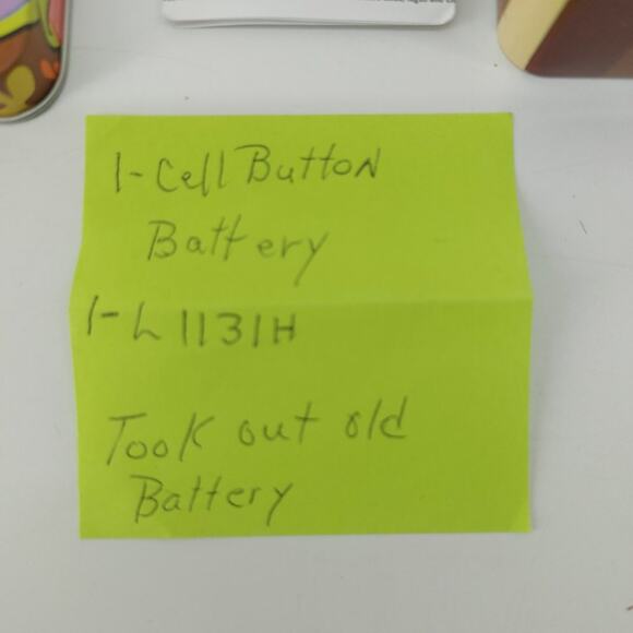 Vintage SpongeBob SquarePants Movie Patrick 2004 Viacom Cartoon Watch &Tin - Picture 9 of 10